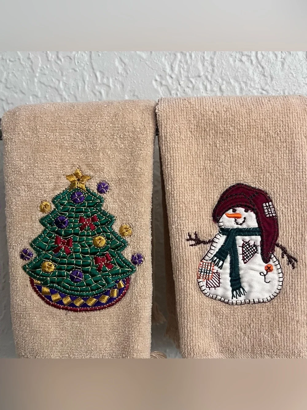 Vintage Christmas Hand Towels Snowman Tree Set Fringe
